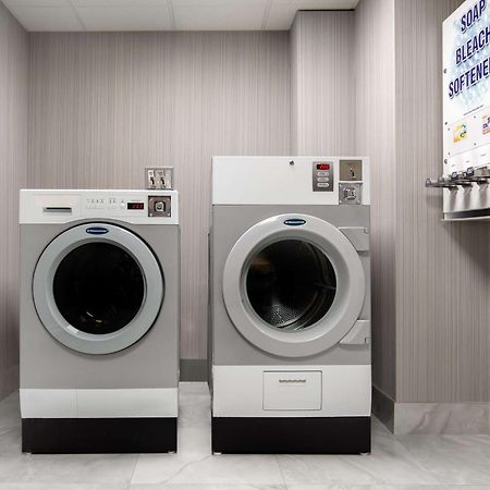 Hampton Inn By Hilton Brampton - Toronto Zewnętrze zdjęcie