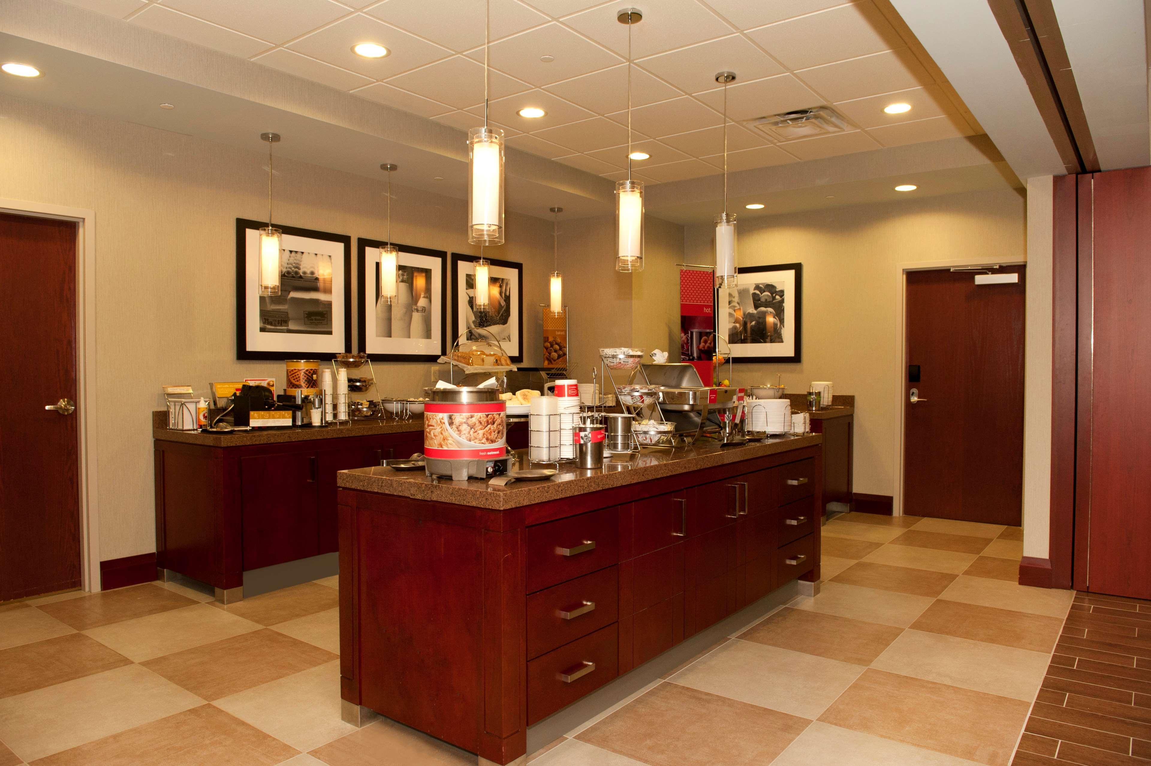 Hampton Inn By Hilton Brampton - Toronto Zewnętrze zdjęcie