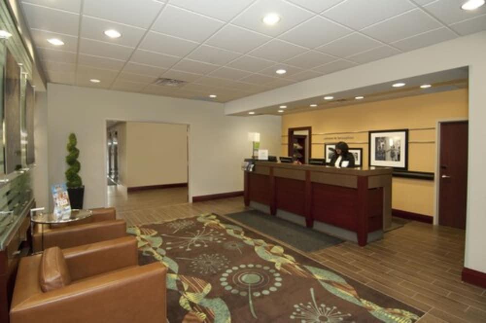 Hampton Inn By Hilton Brampton - Toronto Zewnętrze zdjęcie